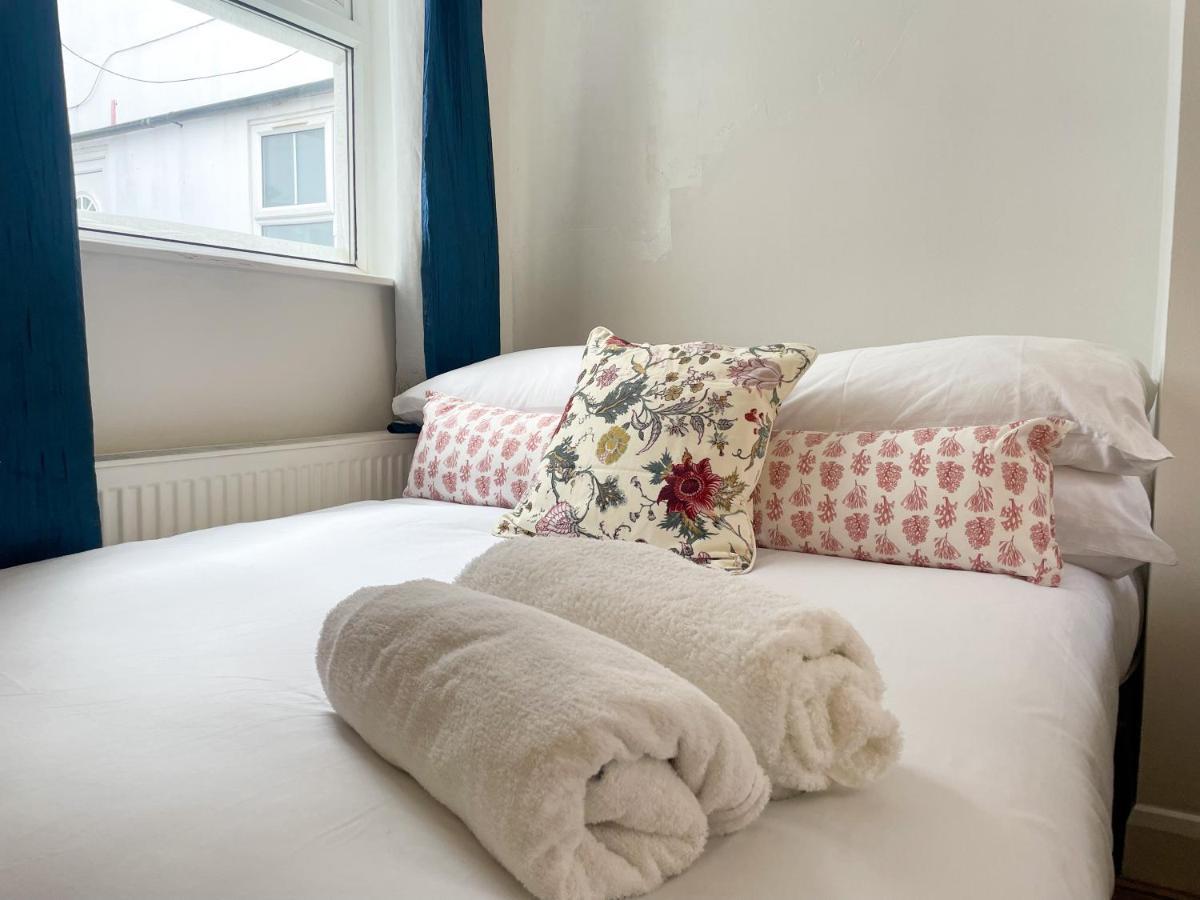 134 Kilburn Road Apartment Londres Extérieur photo