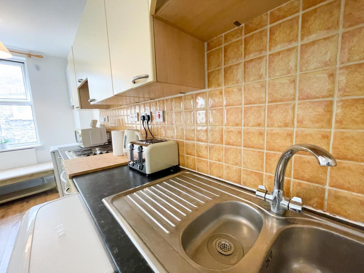 134 Kilburn Road Apartment Londres Extérieur photo